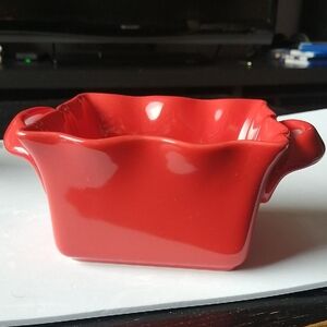 Cordon Bleu Stoneware Bakeware Dish Vibrant Red Scalloped Ceramic